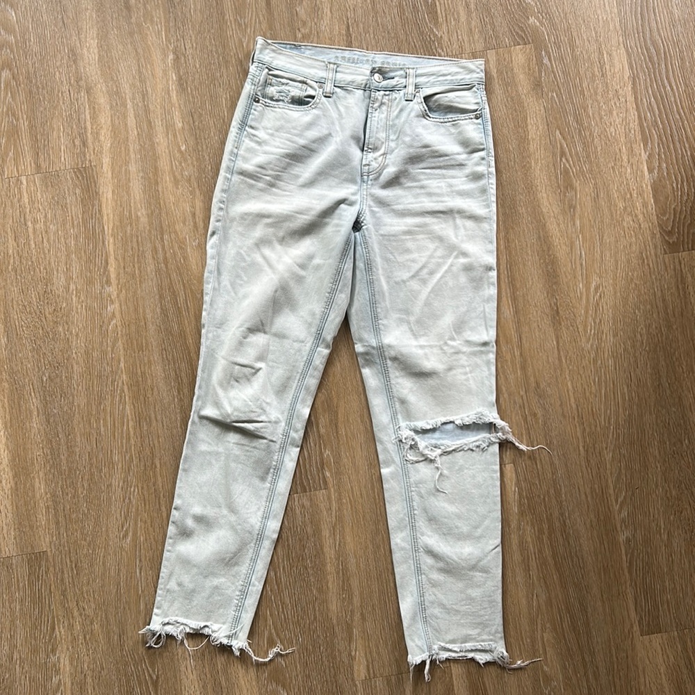 American Eagle mom jeans